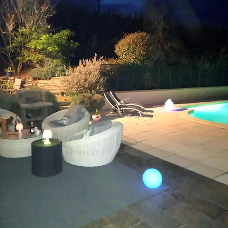 Les Taloches Panzió 4*