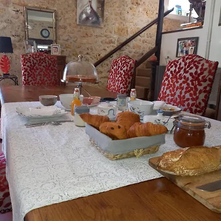 Les Taloches Bed & Breakfast Tourtoirac