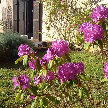 Les Taloches Bed & Breakfast 4*